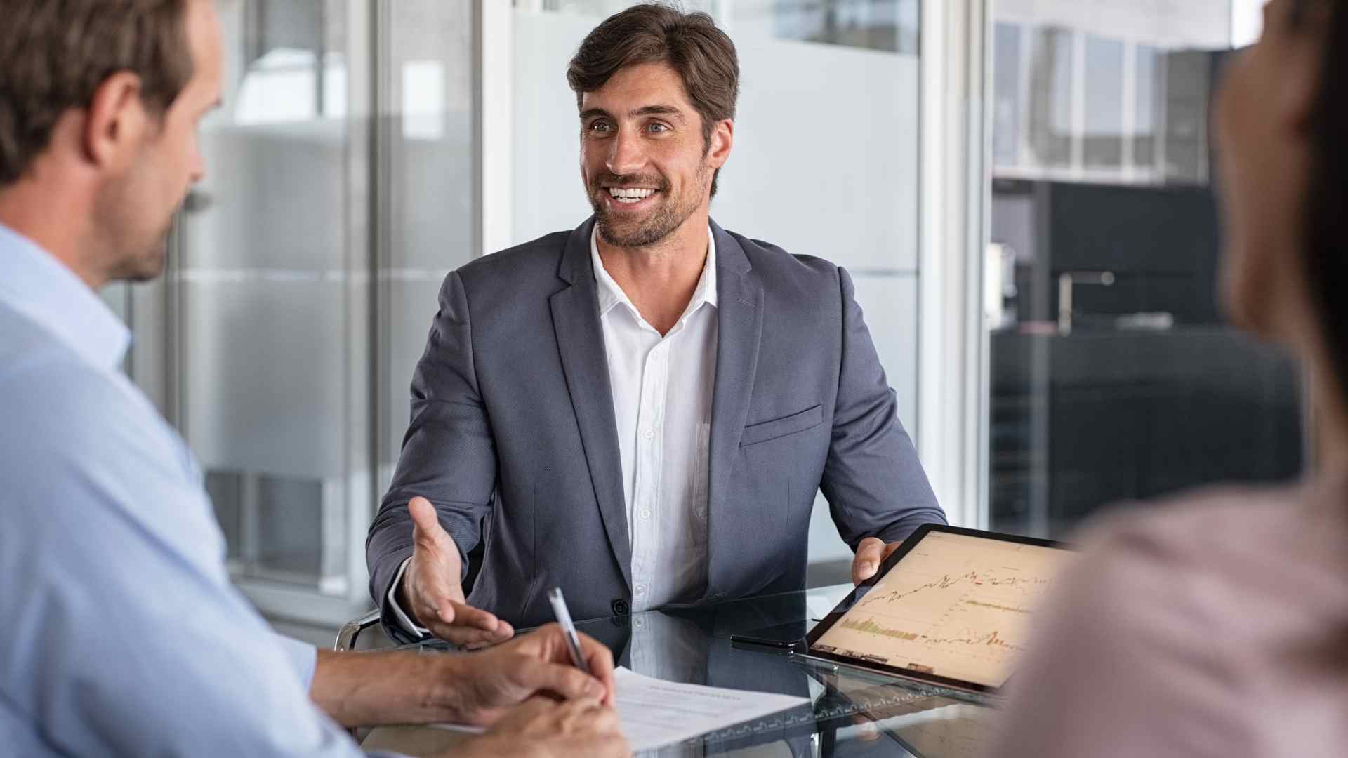 Should Landlords Work With Professional Advisors
